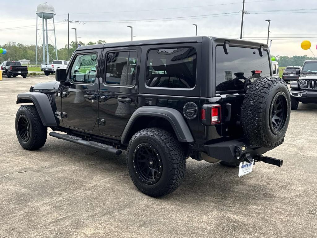 used 2019 Jeep Wrangler Unlimited car, priced at $27,997