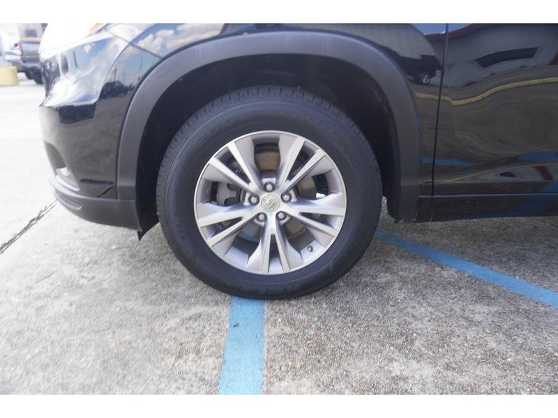 used 2014 Toyota Highlander car, priced at $14,997