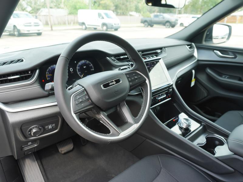 new 2025 Jeep Grand Cherokee L car, priced at $38,830