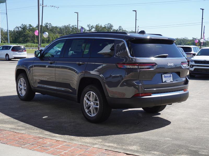 new 2024 Jeep Grand Cherokee L car, priced at $42,220