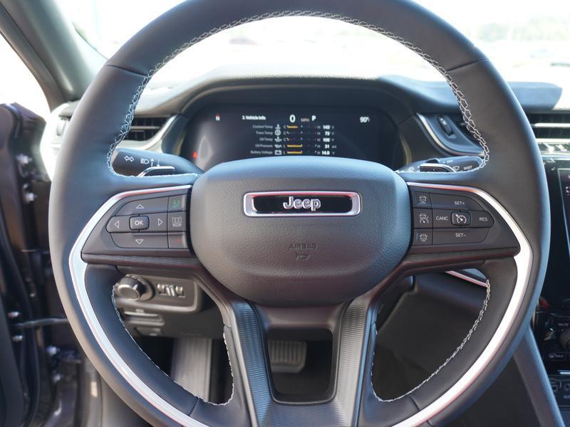 new 2024 Jeep Grand Cherokee L car, priced at $42,220