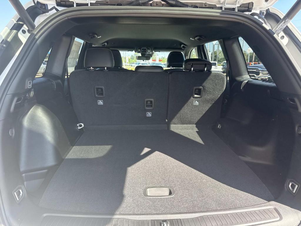 new 2025 Jeep Grand Cherokee car, priced at $43,635