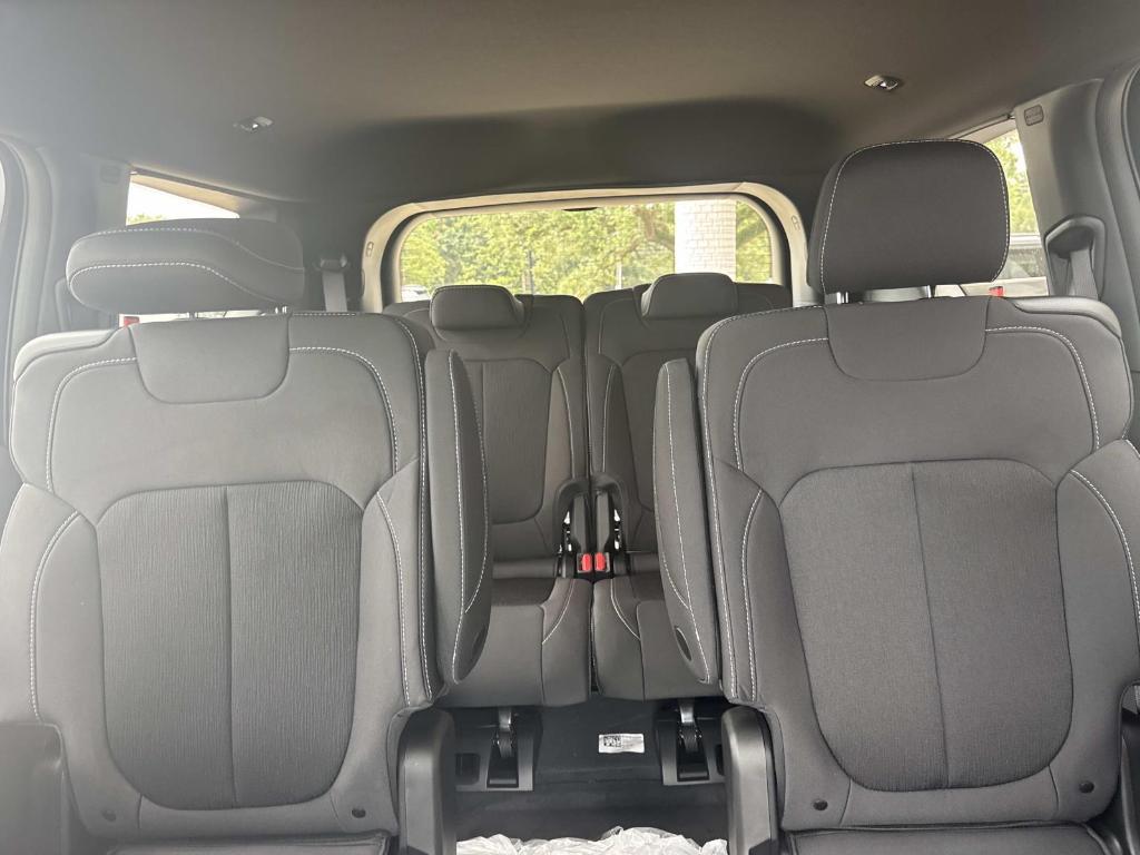 new 2025 Jeep Grand Cherokee L car, priced at $43,325