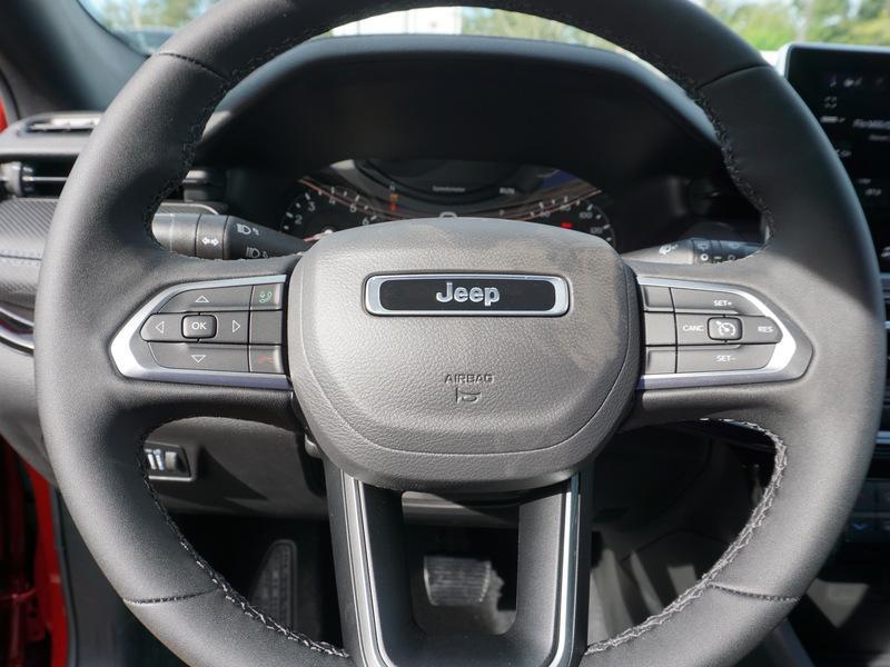 new 2025 Jeep Compass car, priced at $30,997