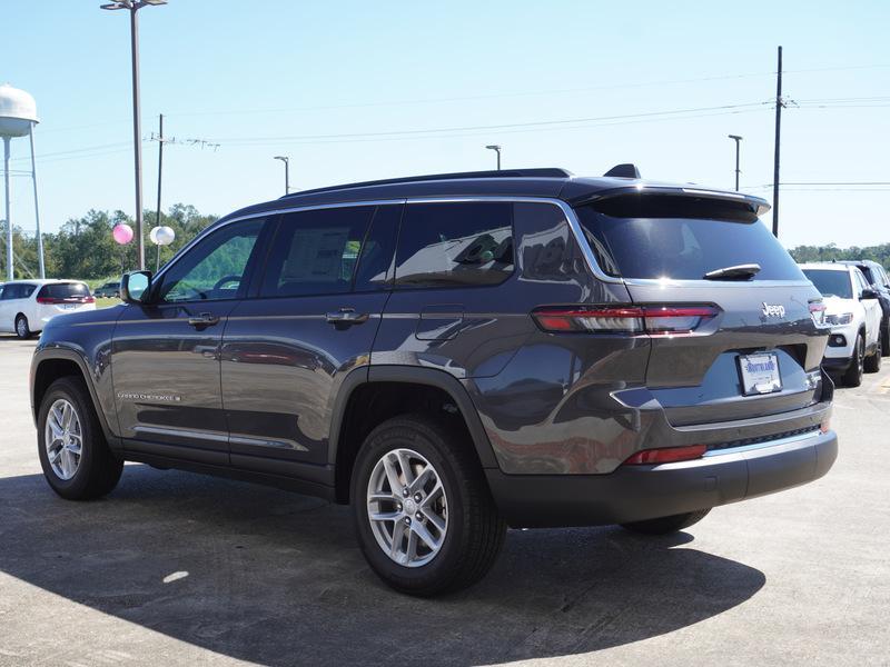 new 2024 Jeep Grand Cherokee L car, priced at $42,220