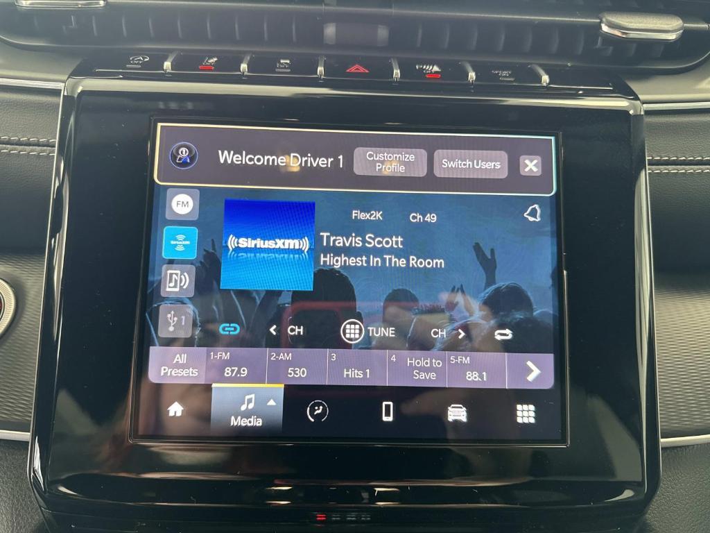 new 2025 Jeep Grand Cherokee car, priced at $44,230