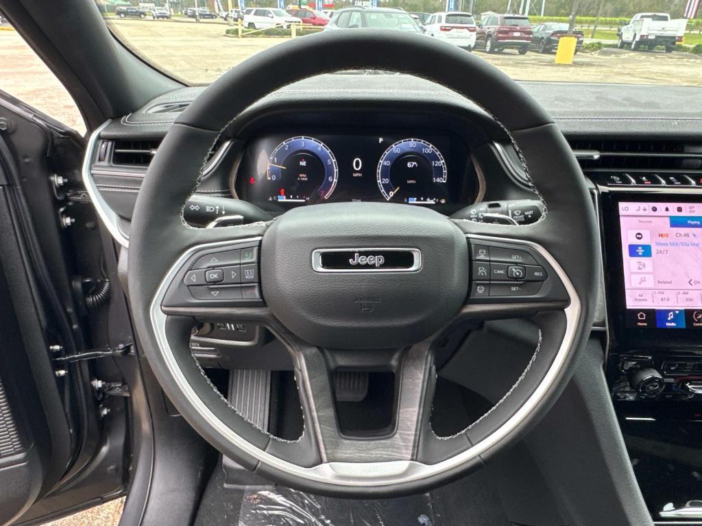 new 2025 Jeep Grand Cherokee car, priced at $50,535