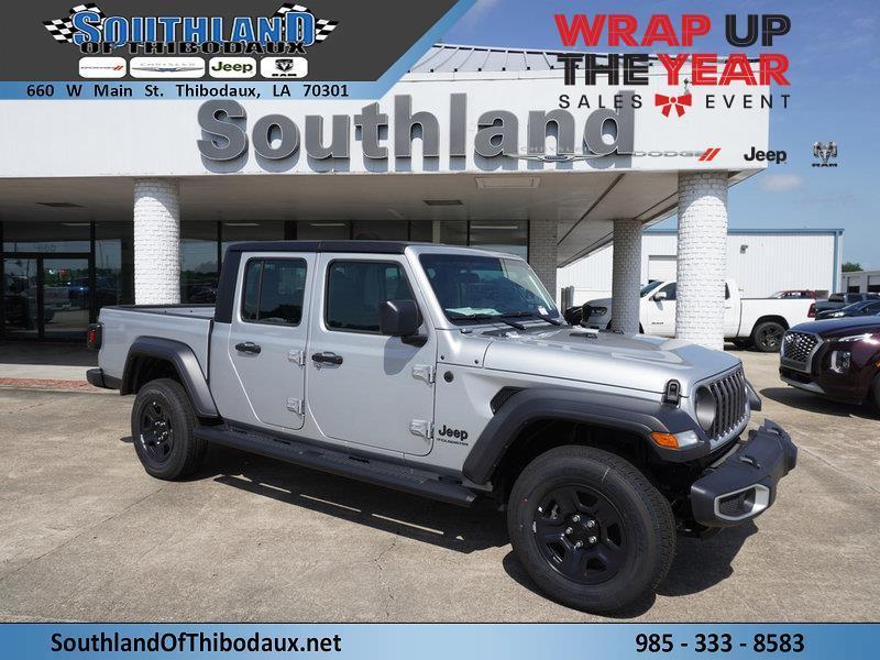 new 2024 Jeep Gladiator car, priced at $45,405