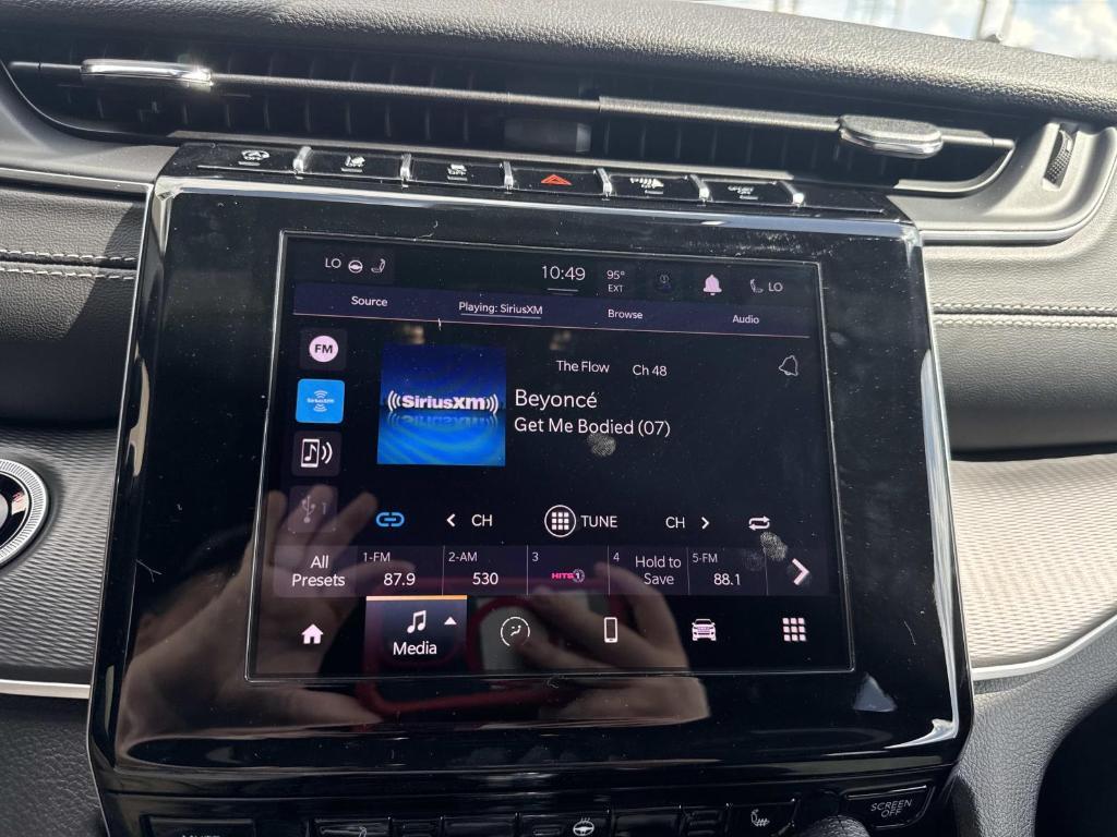new 2025 Jeep Grand Cherokee car, priced at $45,280