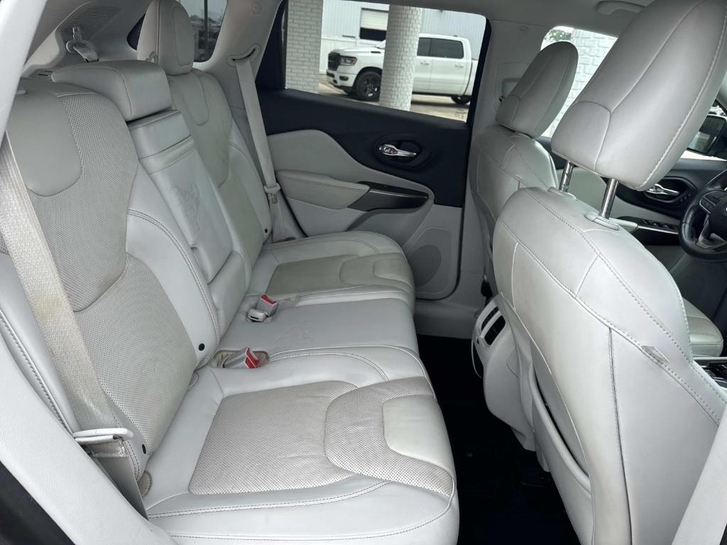 used 2019 Jeep Cherokee car, priced at $19,997