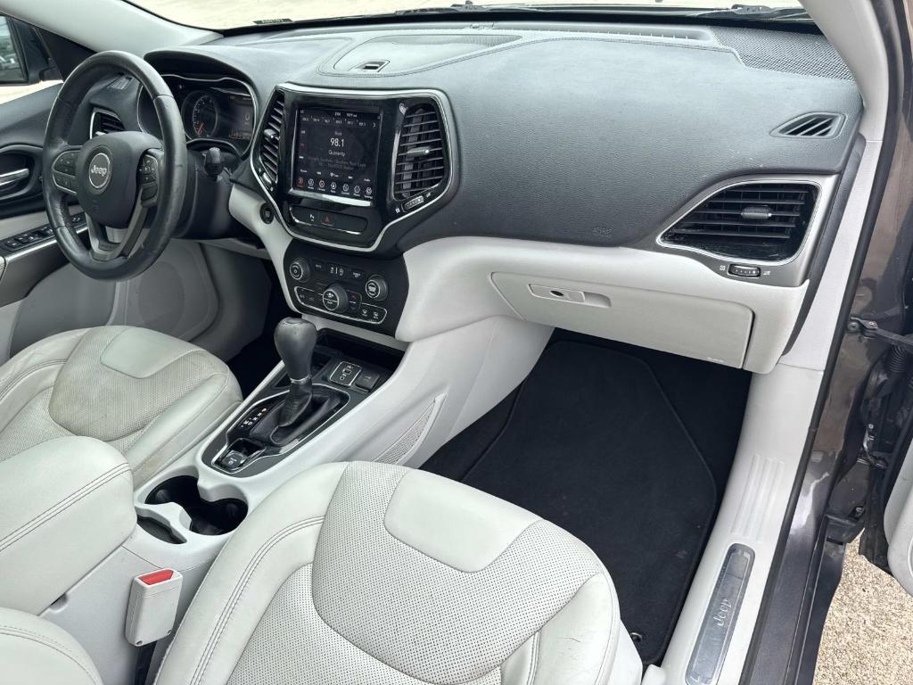used 2019 Jeep Cherokee car, priced at $19,997