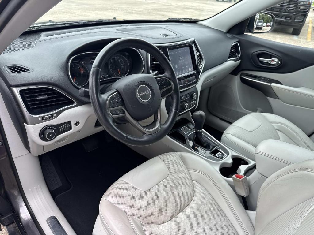 used 2019 Jeep Cherokee car, priced at $19,997