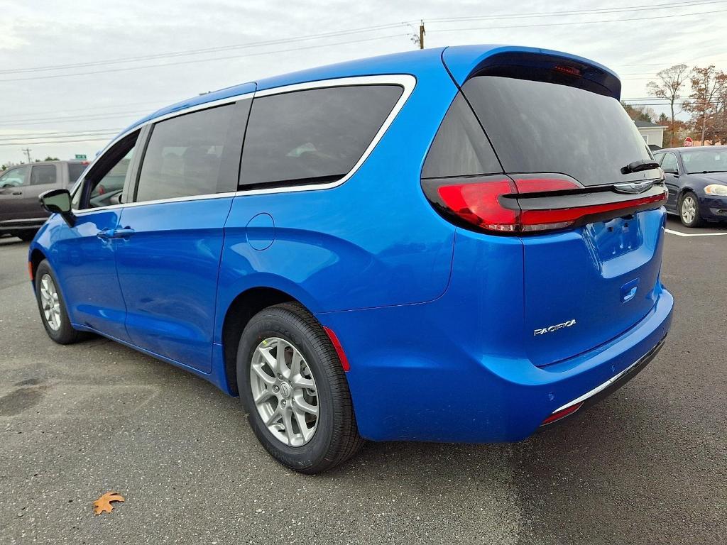 new 2026 Chrysler Pacifica car, priced at $43,216