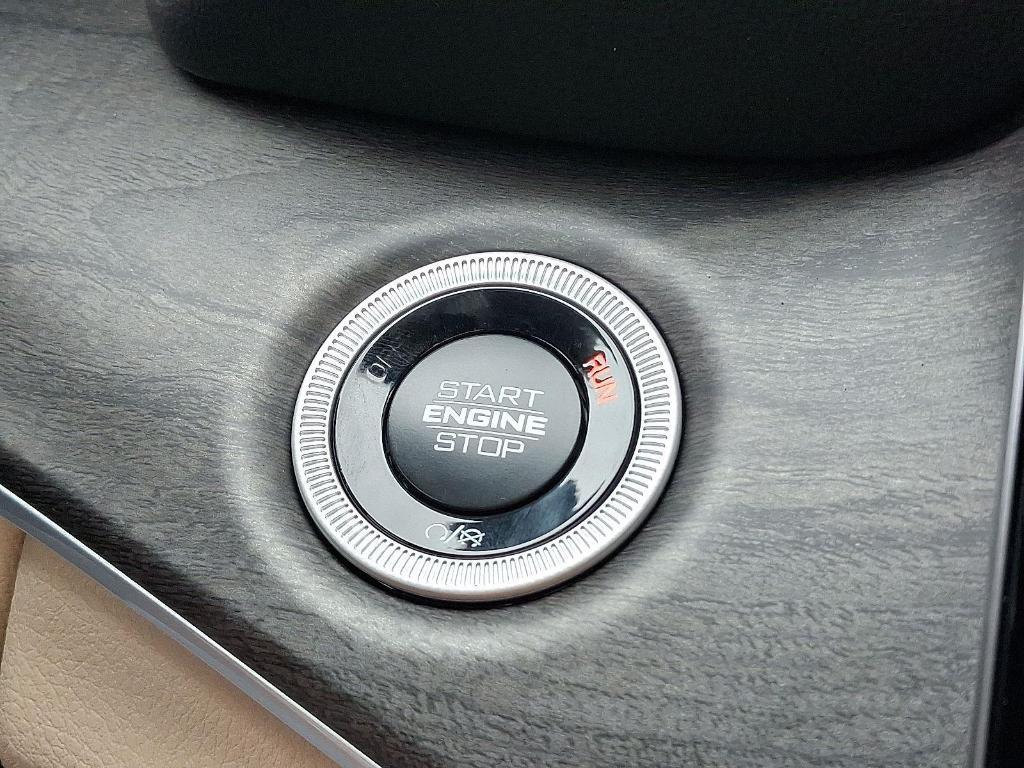 new 2025 Jeep Grand Cherokee L car, priced at $52,505