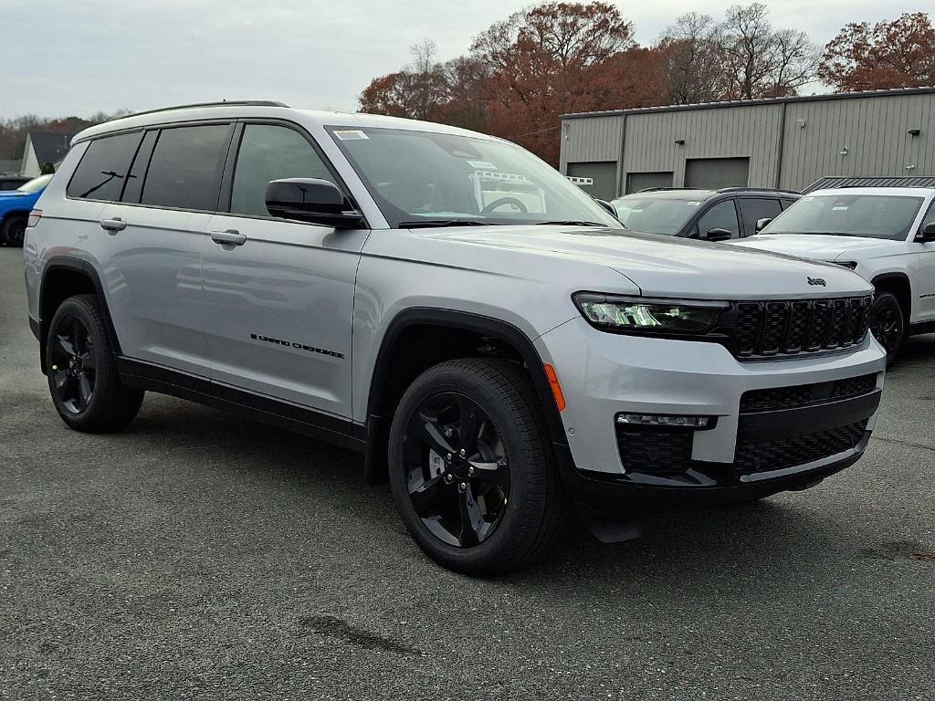 new 2025 Jeep Grand Cherokee L car, priced at $53,023