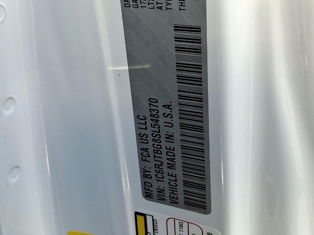 new 2025 Jeep Gladiator car, priced at $50,938