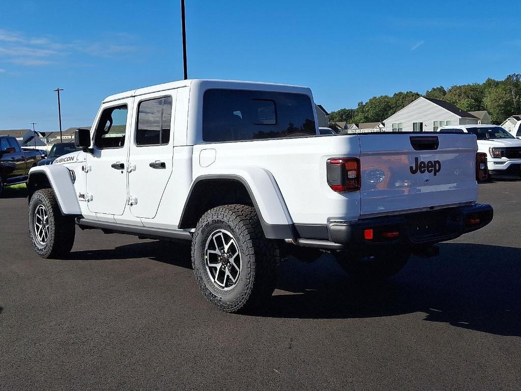 new 2025 Jeep Gladiator car, priced at $50,938