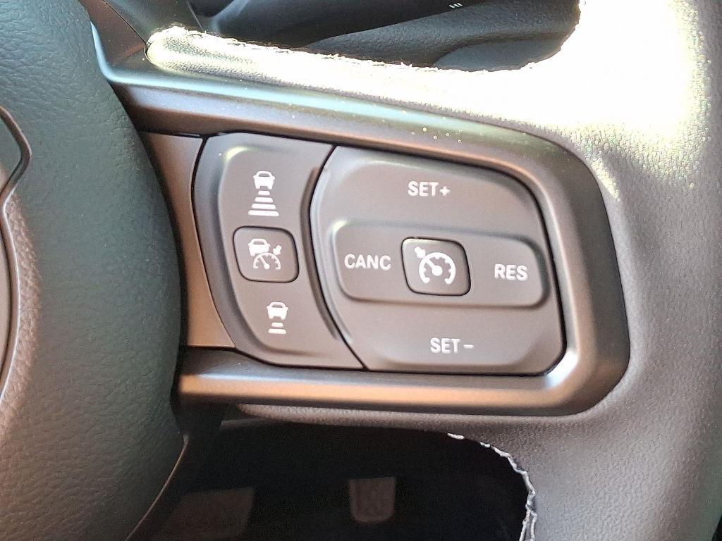 new 2025 Jeep Gladiator car, priced at $50,938