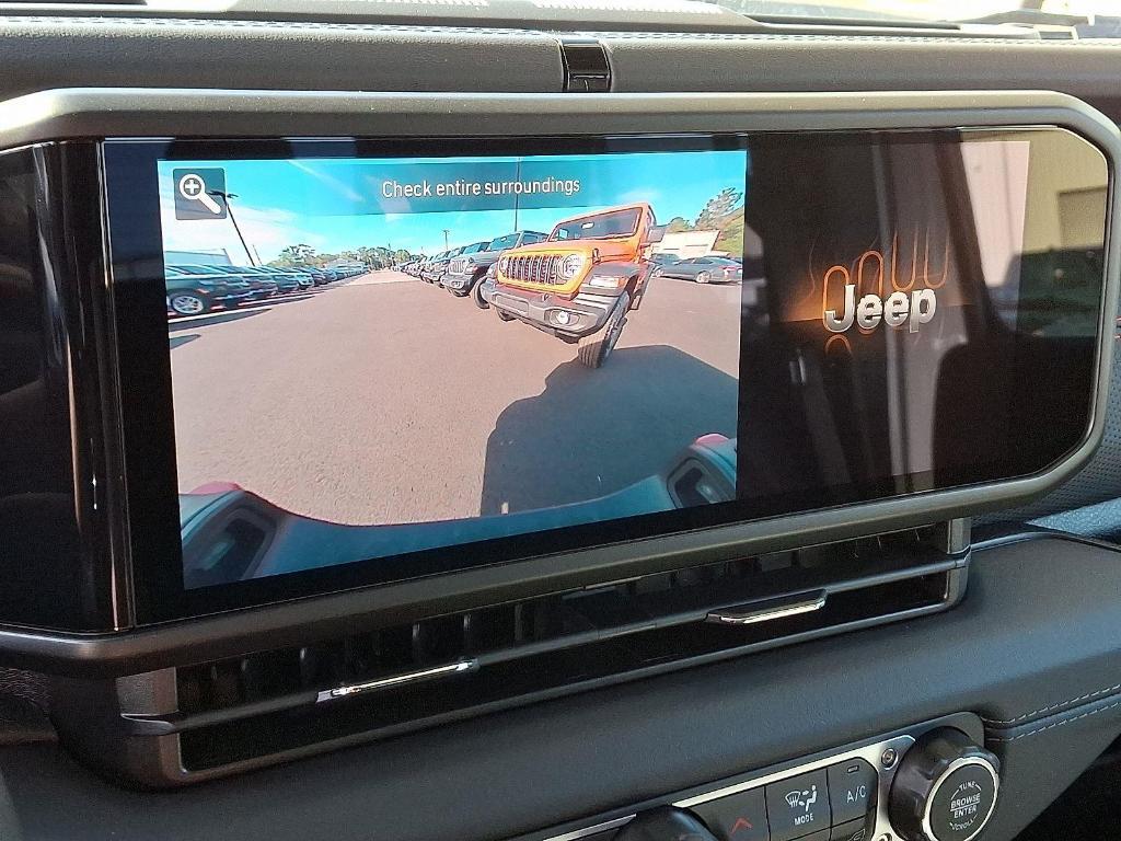 new 2025 Jeep Gladiator car, priced at $50,938