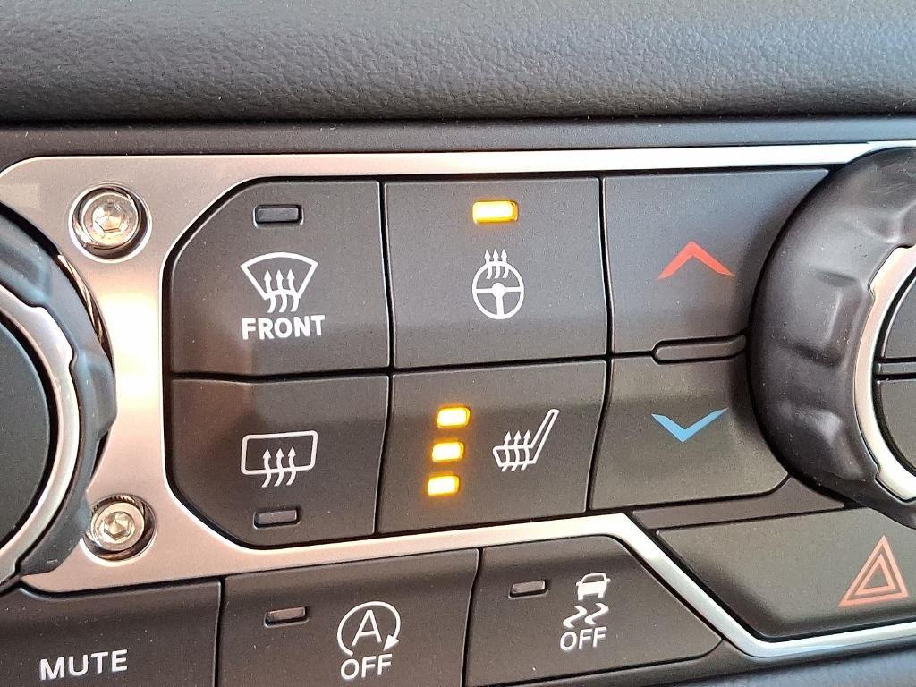 new 2025 Jeep Gladiator car, priced at $50,938