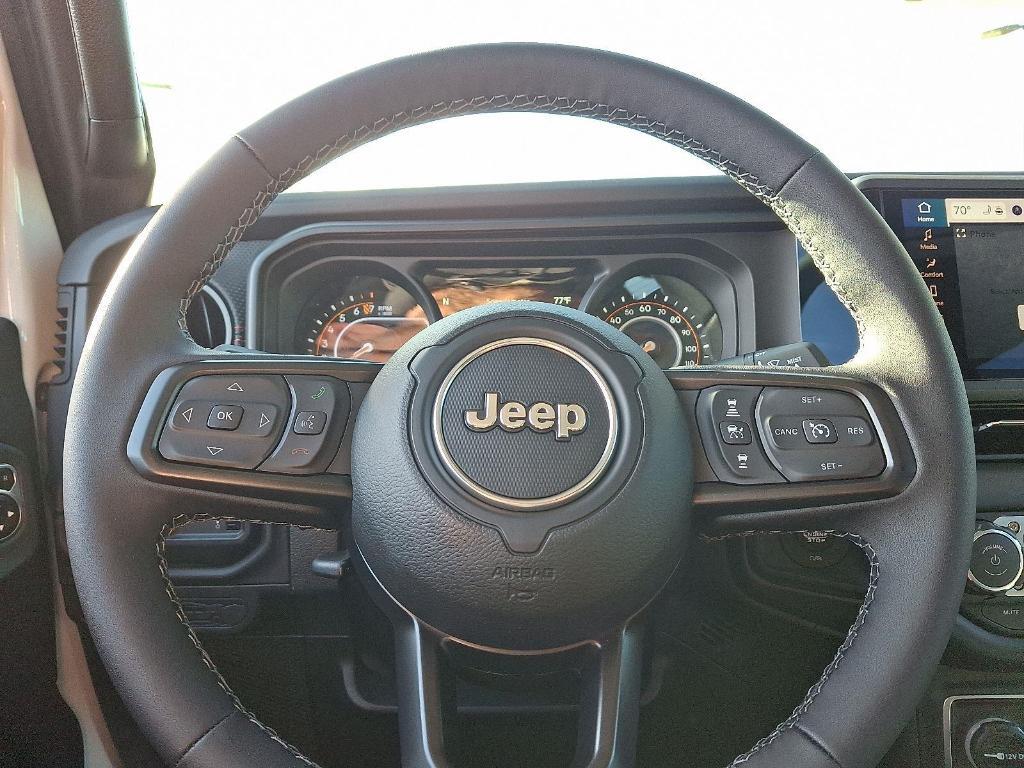 new 2025 Jeep Gladiator car, priced at $50,938