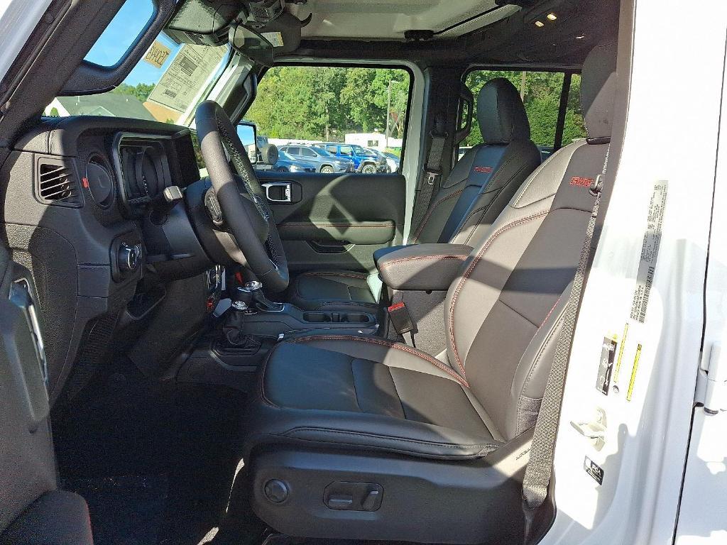 new 2025 Jeep Gladiator car, priced at $50,938