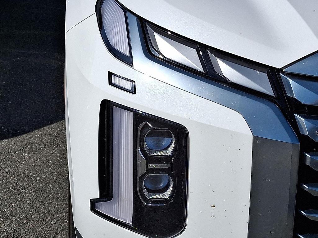 used 2024 Hyundai Palisade car, priced at $42,900