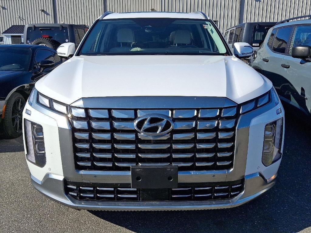 used 2024 Hyundai Palisade car, priced at $42,900