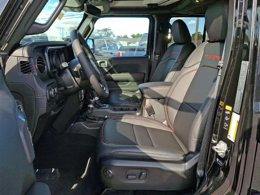 new 2025 Jeep Gladiator car, priced at $55,400