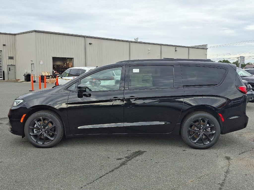 new 2026 Chrysler Pacifica car, priced at $53,140