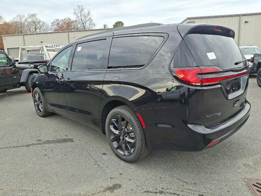 new 2026 Chrysler Pacifica car, priced at $53,140