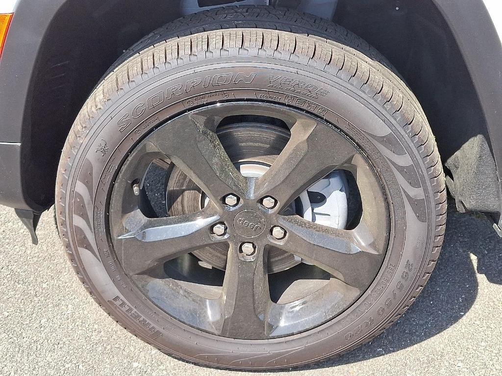 new 2025 Jeep Grand Cherokee L car, priced at $47,082