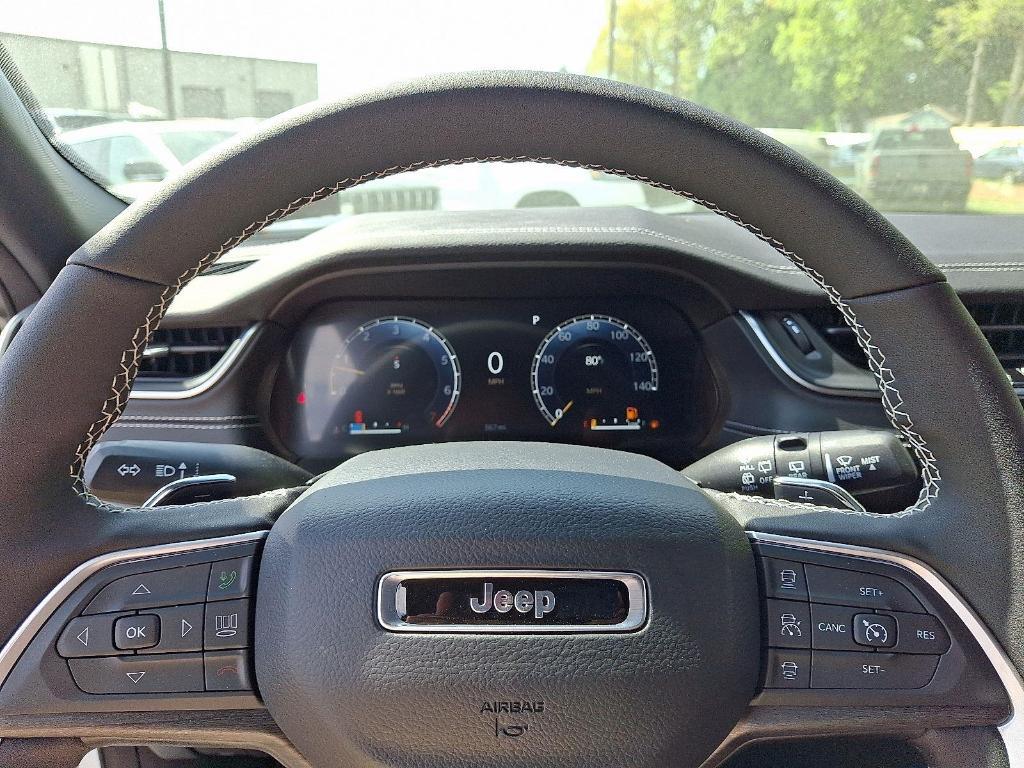 new 2025 Jeep Grand Cherokee L car, priced at $47,082