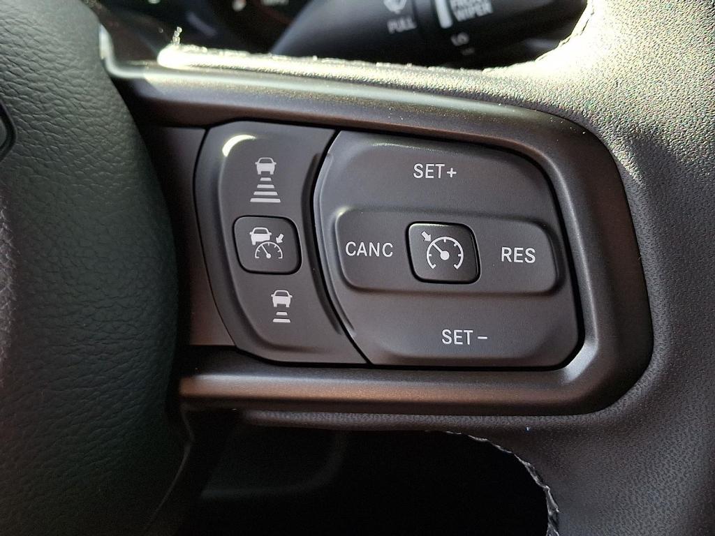 new 2025 Jeep Gladiator car, priced at $50,434