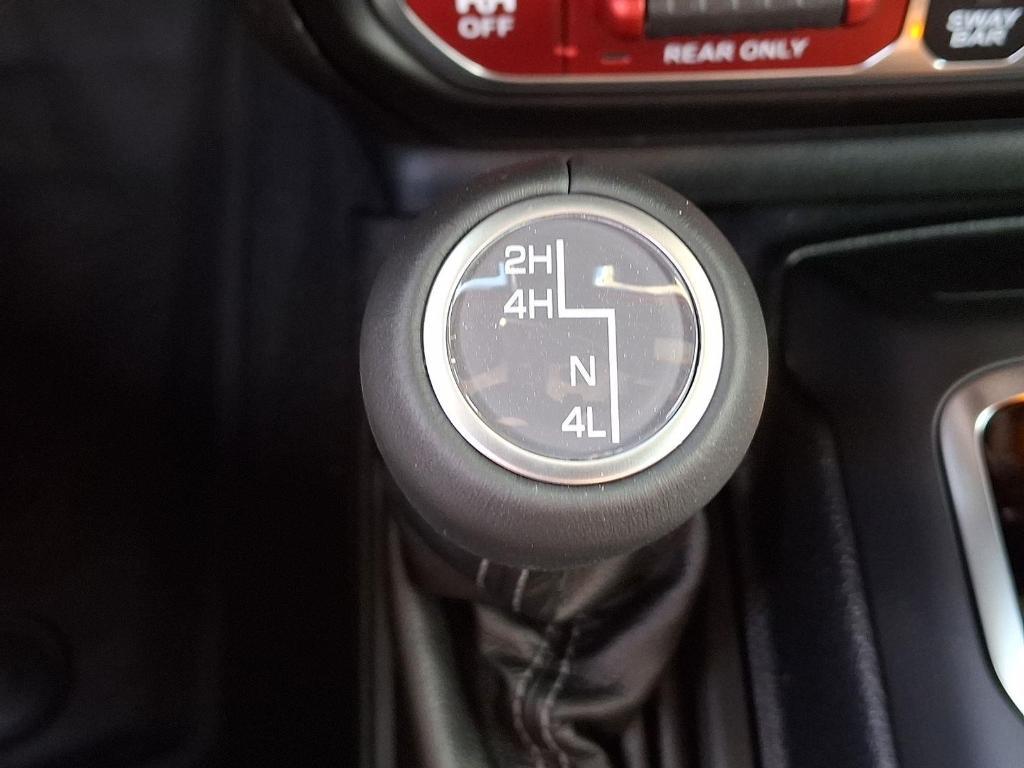 new 2025 Jeep Gladiator car, priced at $50,434