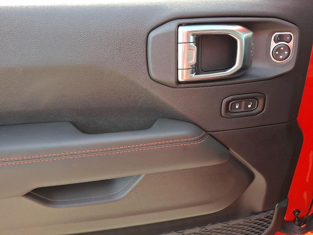 new 2025 Jeep Gladiator car, priced at $50,434