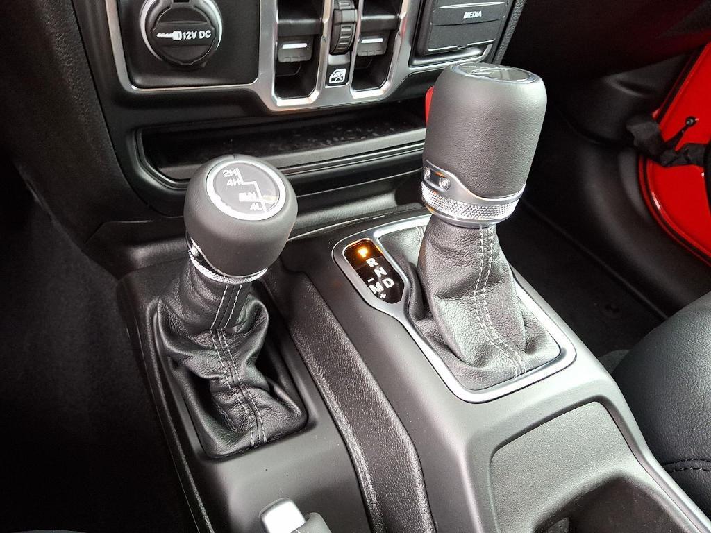 new 2025 Jeep Gladiator car, priced at $44,893