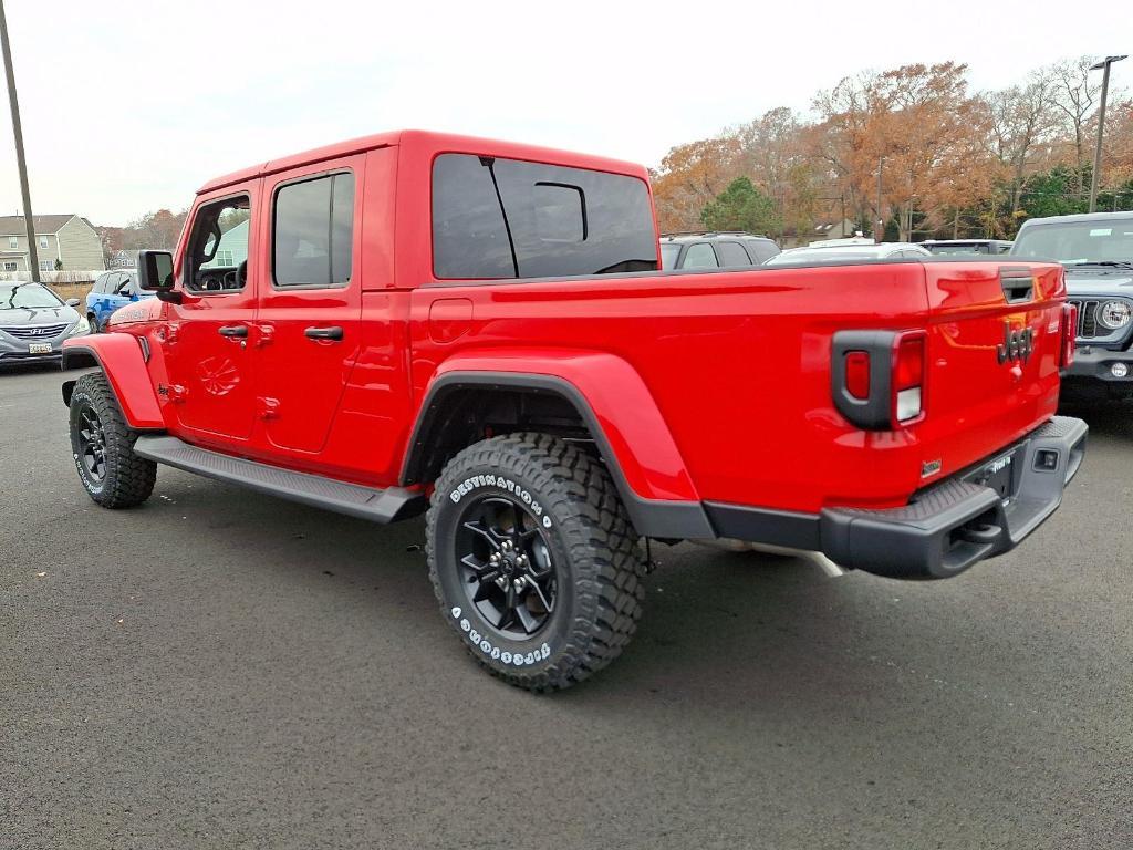 new 2025 Jeep Gladiator car, priced at $44,893