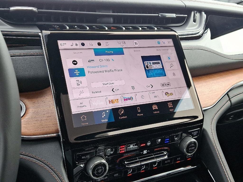 new 2025 Jeep Grand Cherokee car, priced at $61,292