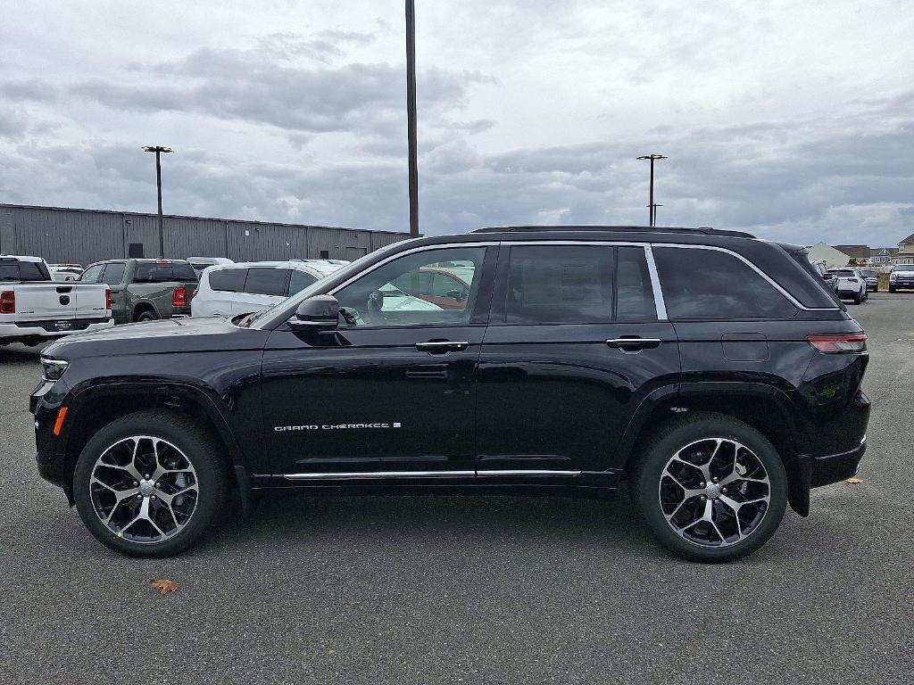 new 2025 Jeep Grand Cherokee car, priced at $61,292