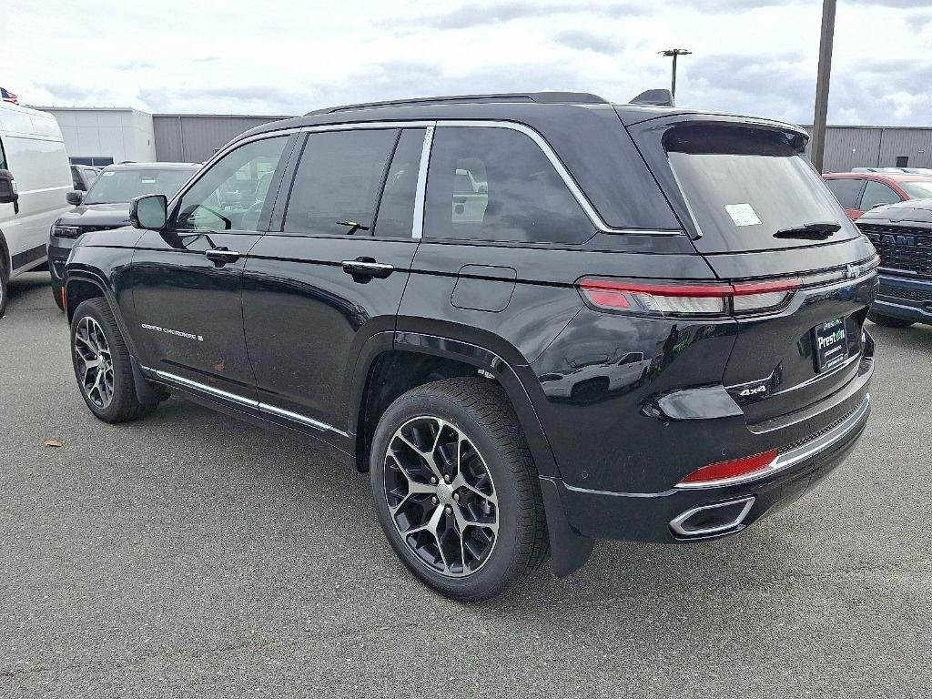 new 2025 Jeep Grand Cherokee car, priced at $61,292