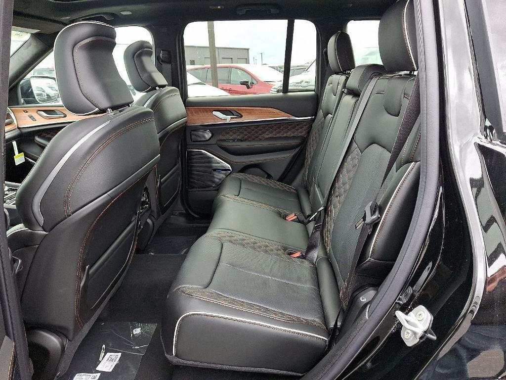 new 2025 Jeep Grand Cherokee car, priced at $61,292