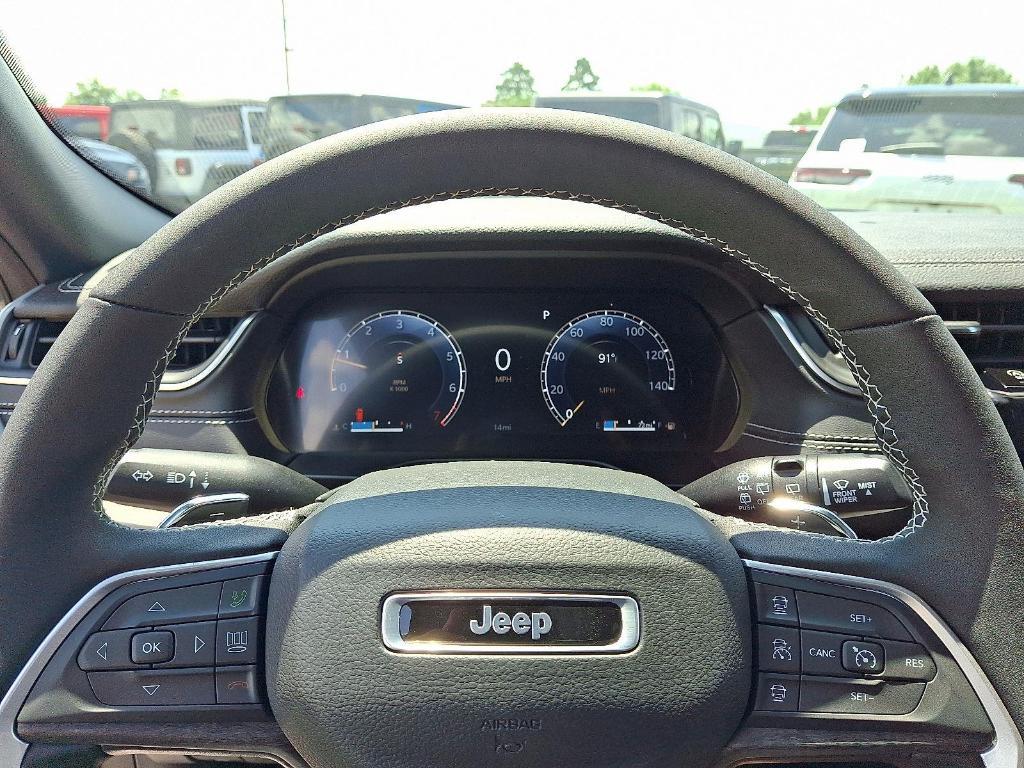 new 2025 Jeep Grand Cherokee L car, priced at $49,347