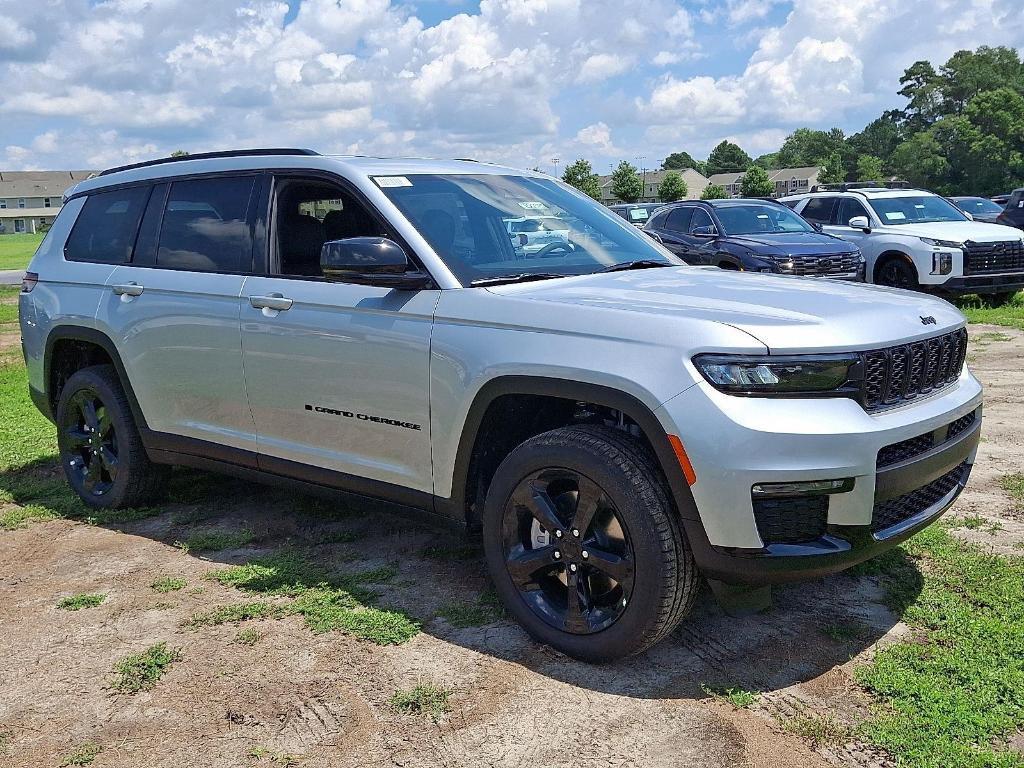 new 2025 Jeep Grand Cherokee L car, priced at $49,347