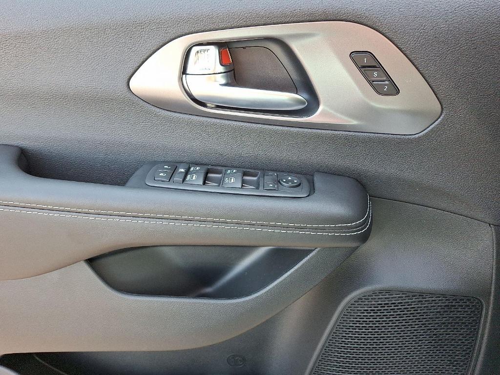 new 2026 Chrysler Pacifica car, priced at $47,035