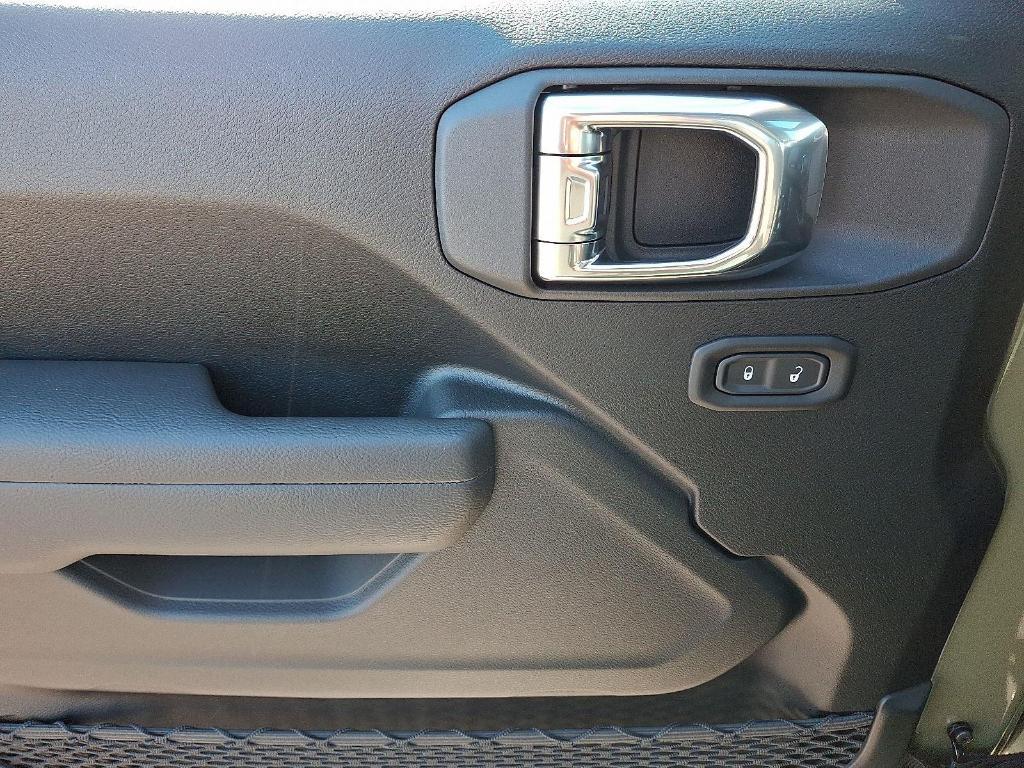 new 2026 Jeep Wrangler car, priced at $37,245