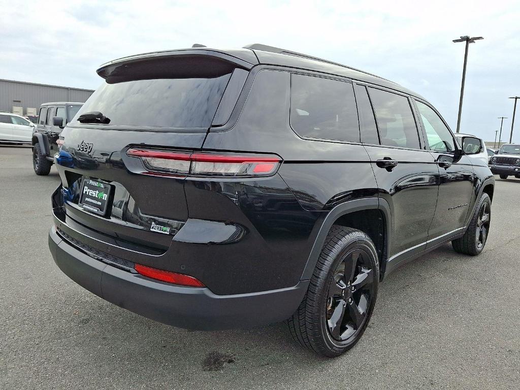 used 2022 Jeep Grand Cherokee L car, priced at $30,900