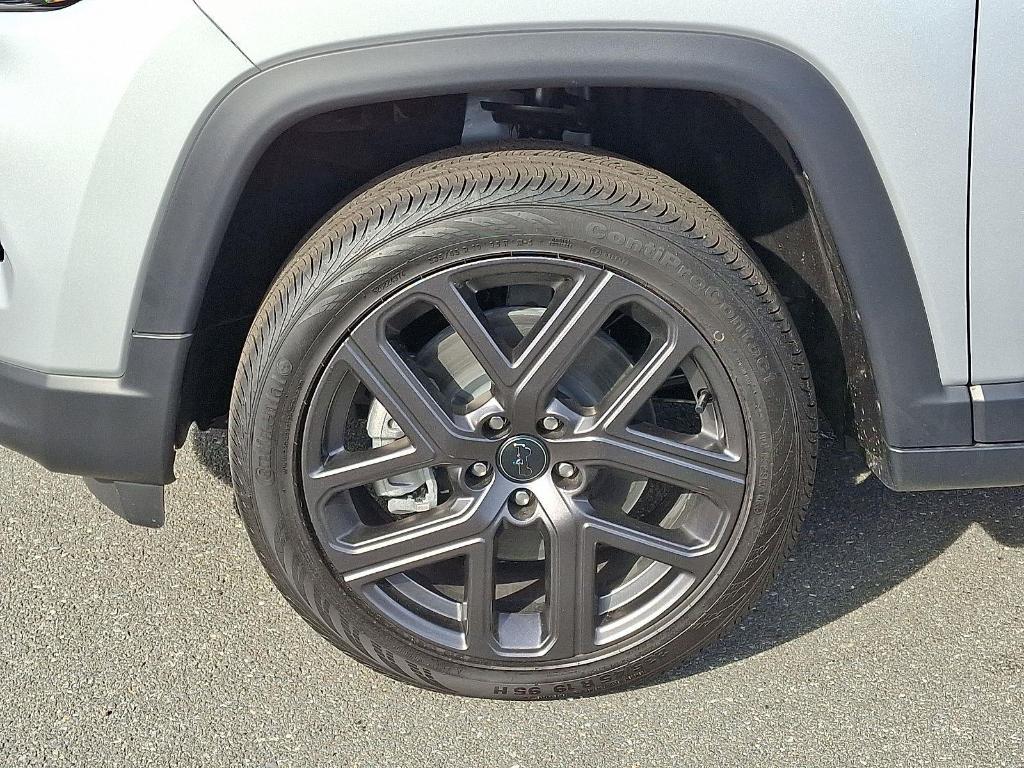 new 2026 Jeep Compass car, priced at $33,870