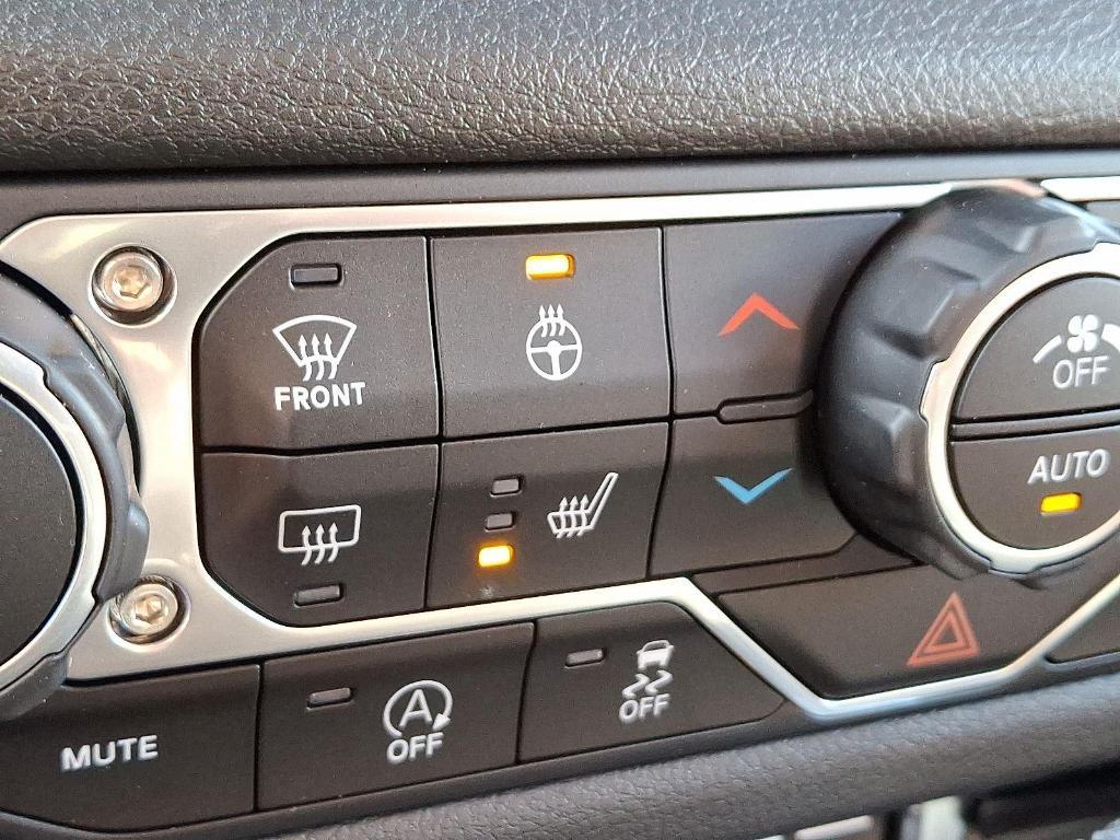 new 2025 Jeep Wrangler car, priced at $42,880