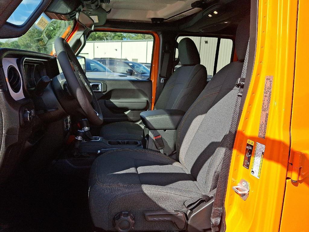 new 2025 Jeep Wrangler car, priced at $42,880